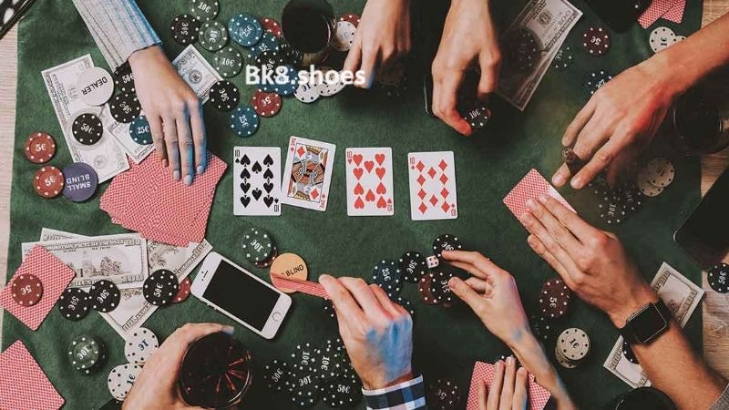 Các chương trình khuyến mãi Game bài Poker Bk8 khá hấp dẫn